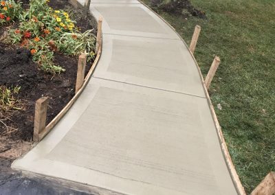 concrete walkway pouring