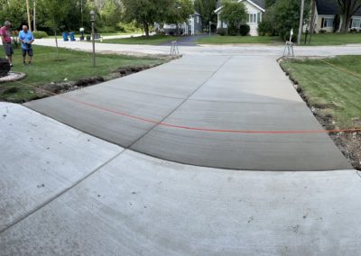 New driveway contractors in Elmhurst, Illinois